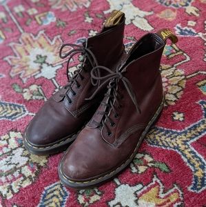Dr Martens Made in England 8-eye boots